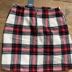 Hollister Plaid Mini Skirt in Black, White, and Pink